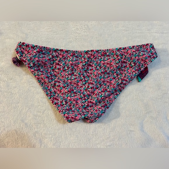 Brand New Floral Roxy Bikini Bottoms - Picture 3 of 4